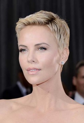 Charlize Theron Pixie Haircut Pixie Cut Haircut For