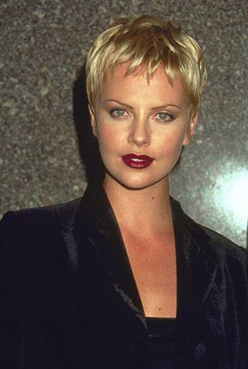 Share more than 81 charlize theron hairstyles latest - in.eteachers