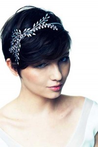 Cute Headband Pixie Hairstyles for Wedding